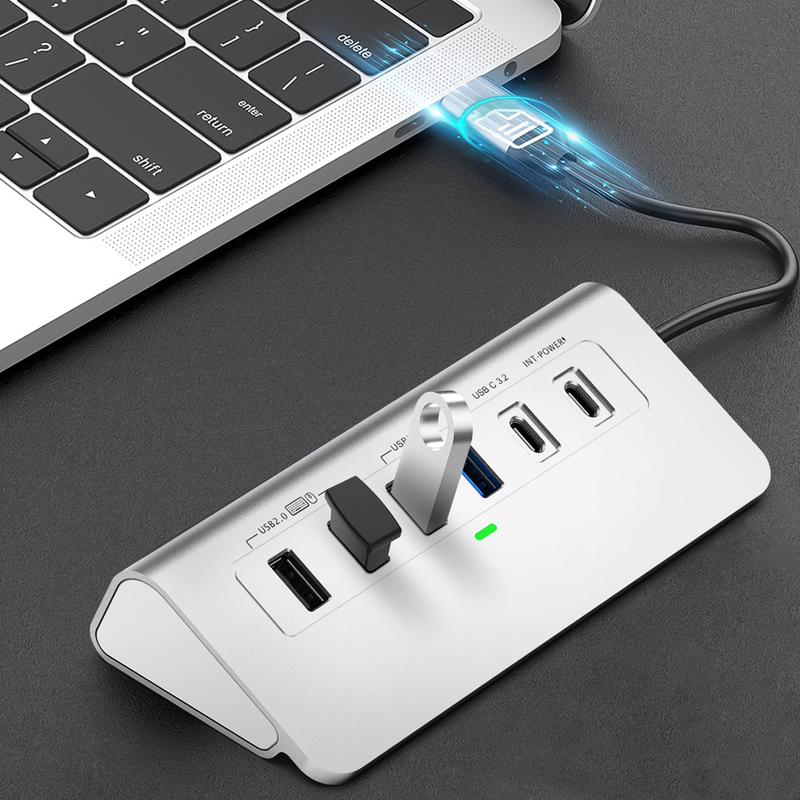 Yüksek çözünürlüklü ekran ve video akışı için 4K HDMI çıkışı ile yüksek çözünürlüklü USB C Hub